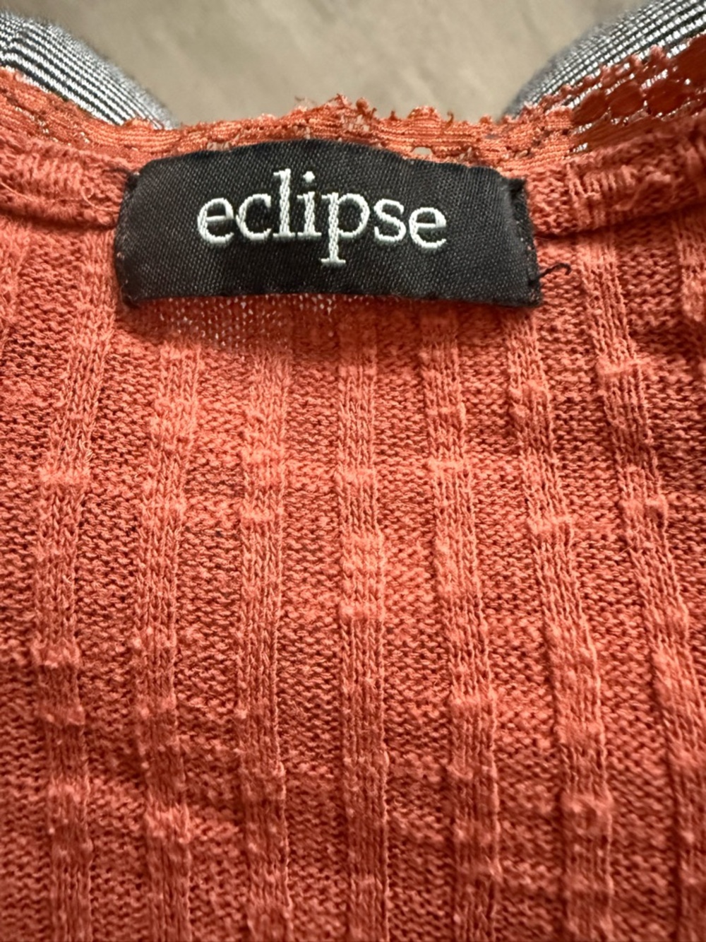 Eclipse Ribbed Button-Front Lace-Trim Crop Top - Rusty Rose - Picture 4 of 6